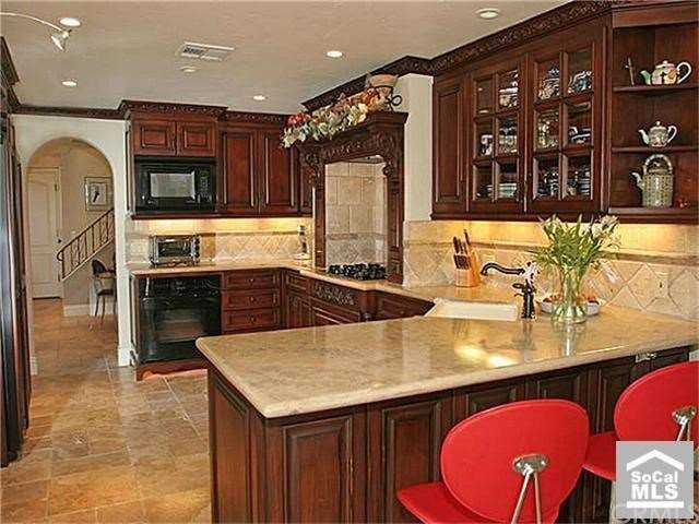 Tons of space for food prep, friends and family