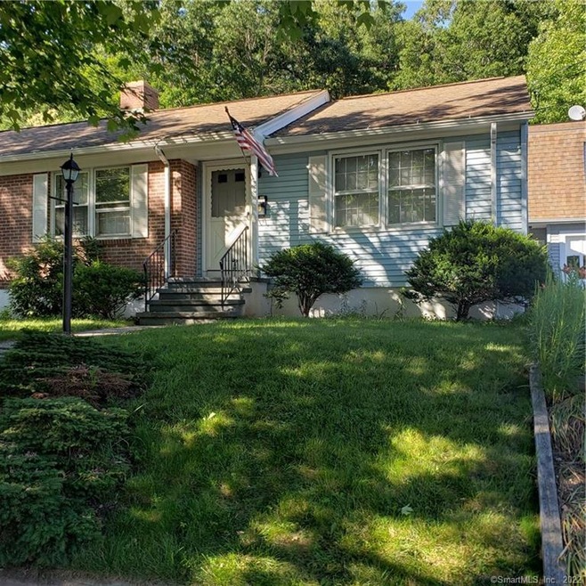 295 Spencer St, Naugatuck, CT 06770 - photo 1