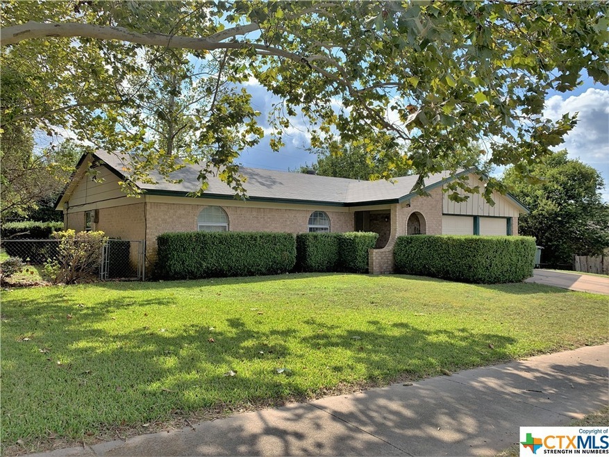 904 Laurie Ln, Copperas Cove, TX 76522 - photo 1