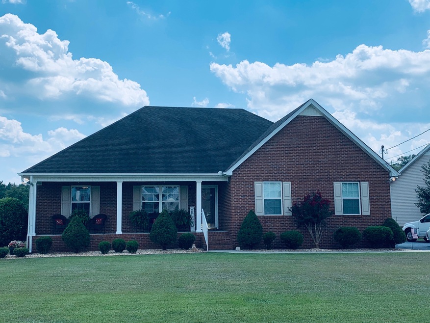 205 Graydon St, Shelbyville, TN 37160 - photo 1