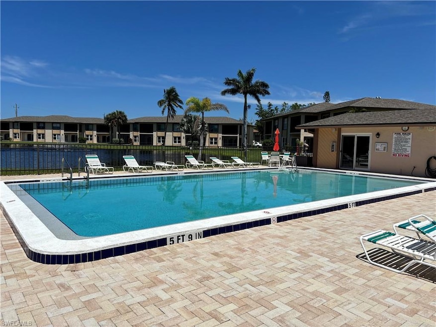 16881 Davis Rd unit 615, Fort Myers, FL 33908 - photo 1