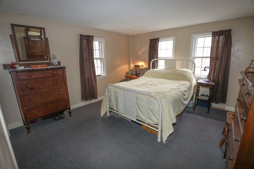 11 Concord Hill Rd, Pittsfield, NH 03263 - photo 1