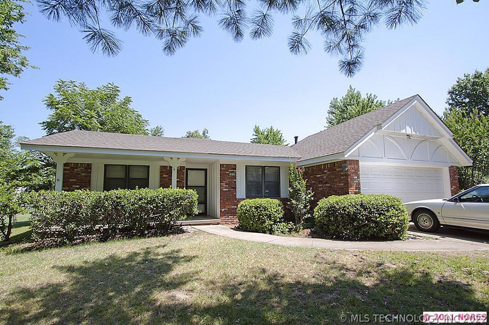Custom built, one-story home on over 1/2 acre. Fea