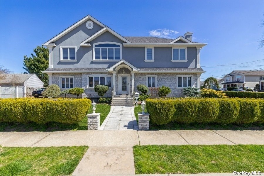 533 1st St, Franklin Square, NY 11010 - photo 1