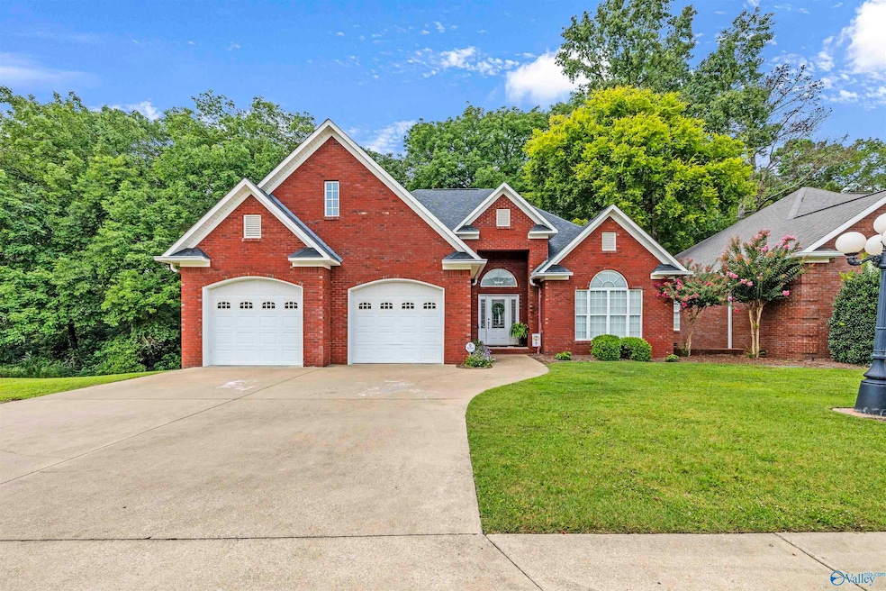 841 Natchez Trace NW, Arab, AL 35016 - photo 1