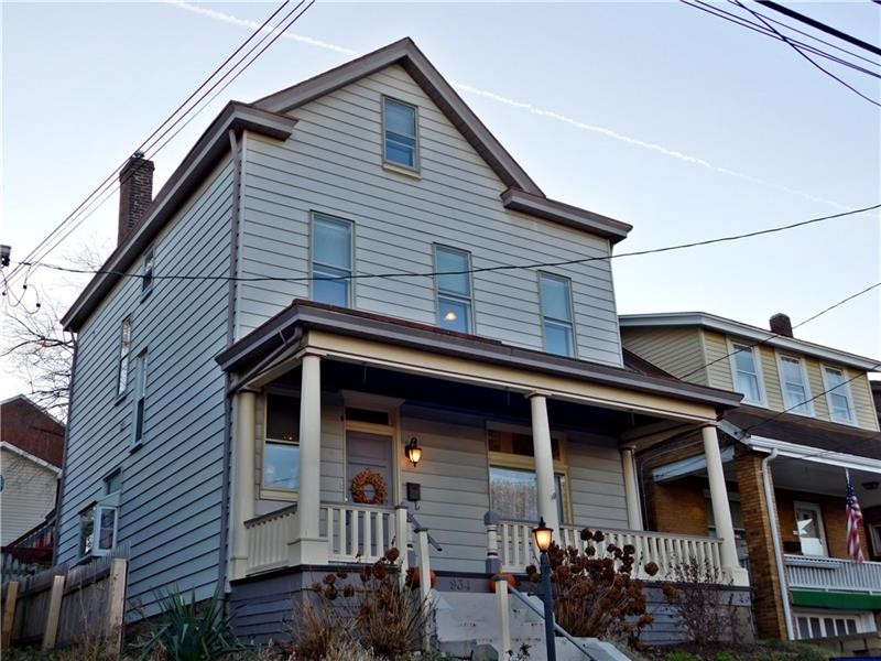 Welcome to 934 Deely Street, a 4-5 bedroom house i