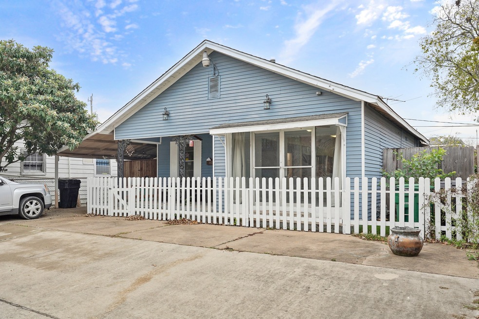 1003 Enid St, Houston, TX 77009 - photo 1