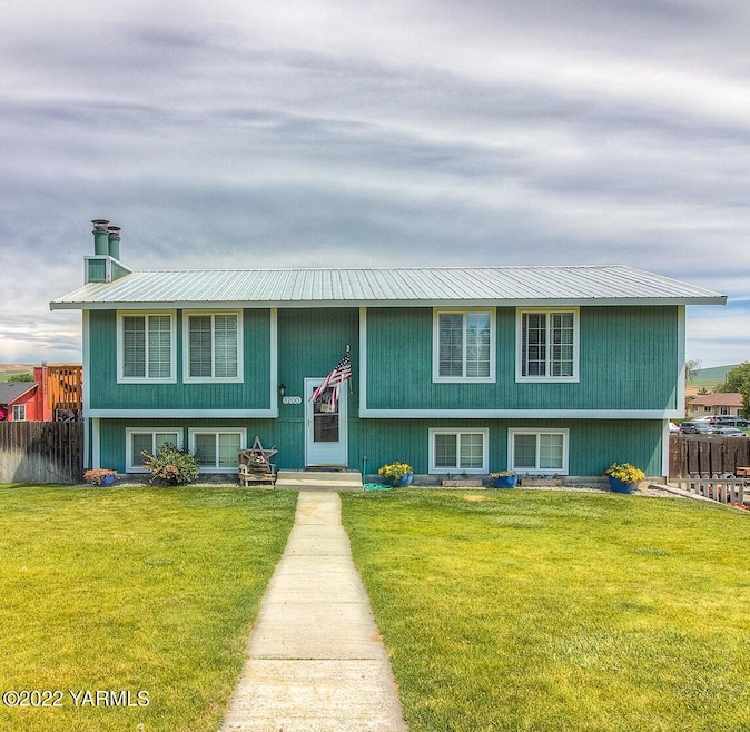 Sold $352,000 • Co-Listing Agent