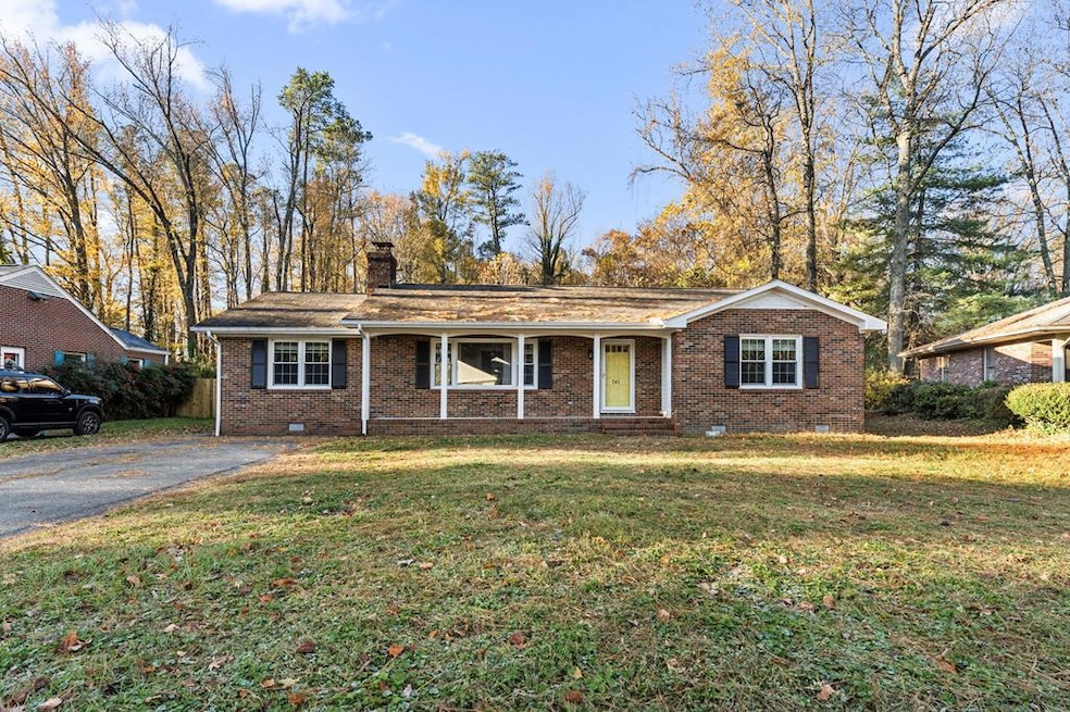 543 Faulconer Cir, Tappahannock, VA 22560 - photo 1