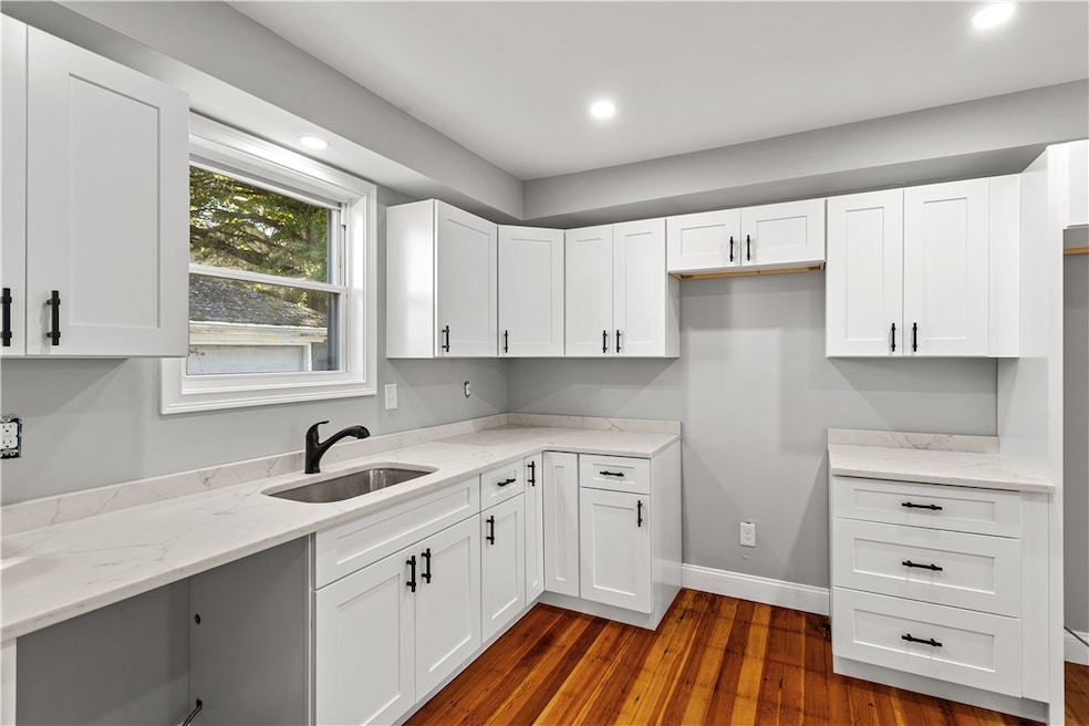 26 Spicer St, Providence, RI 02905 - photo 1