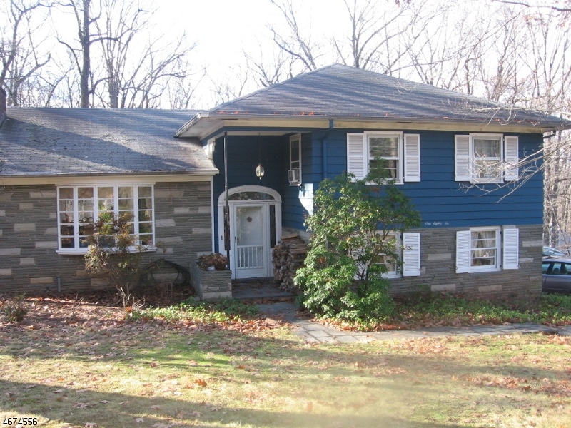 186 Anderson Rd, Watchung, NJ 07069 - photo 1