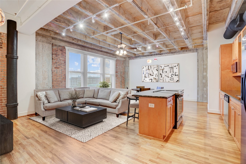 Franklin Lofts unit 3D, Houston, TX 77002 - photo 1