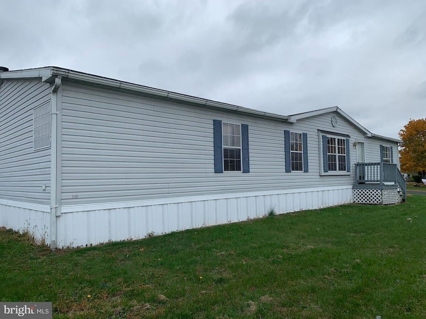 6022 Honeywood Ave, Saint Thomas, PA 17252 - photo 1