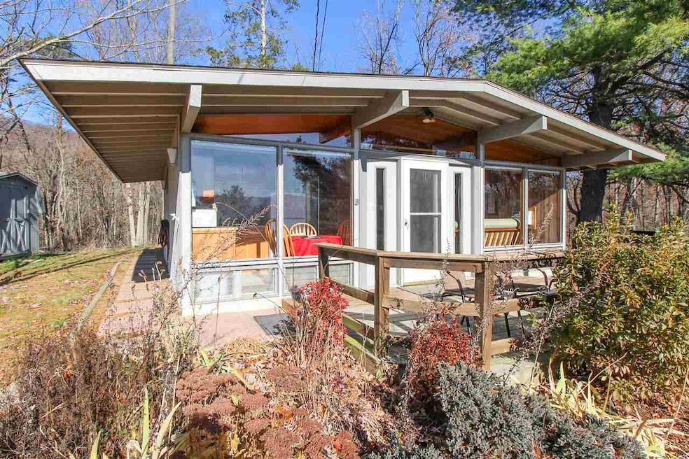 376 Mountainview Dr, Luray, VA 22835 - photo 1