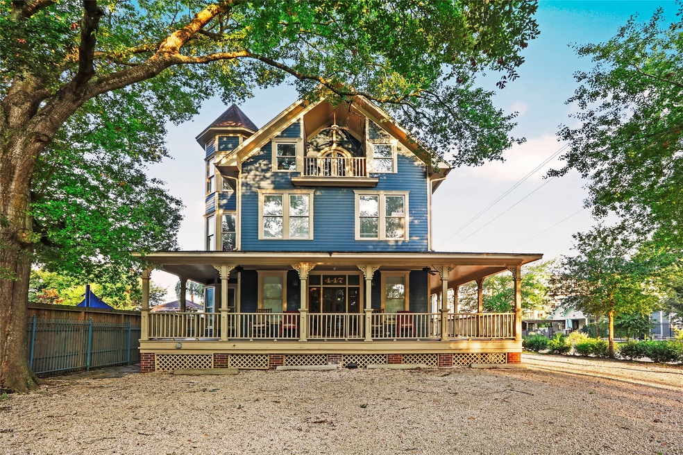 447 Heights Blvd, Houston, TX 77007 - photo 1
