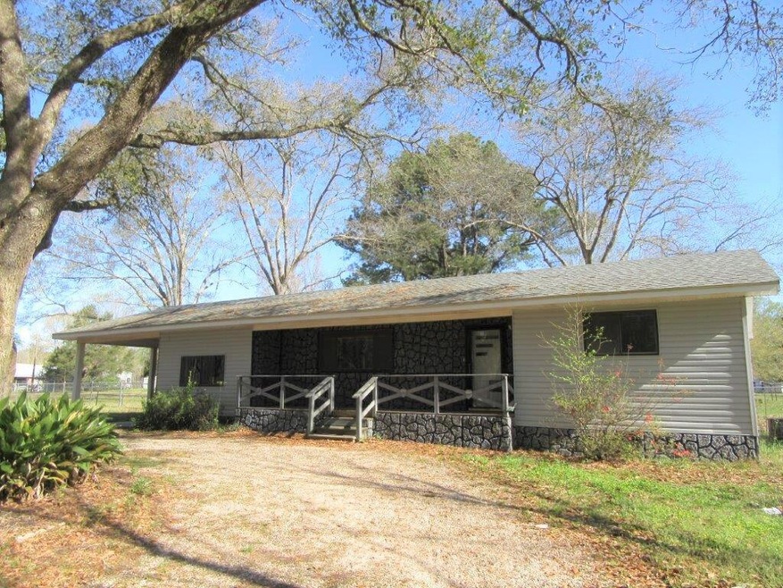 15 Shamrock Dr