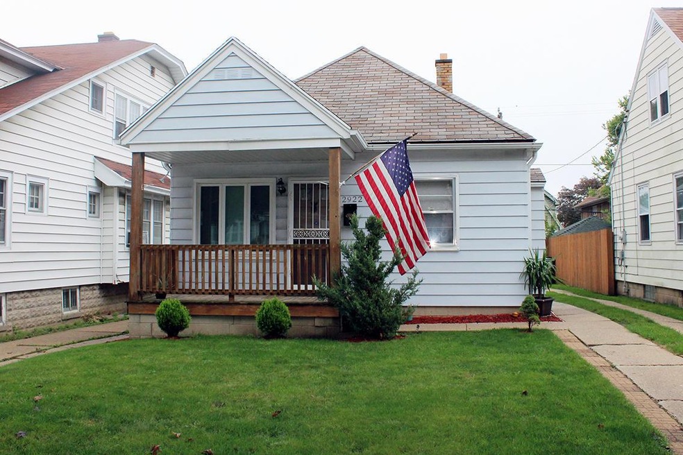 2922 N 59th Exterior