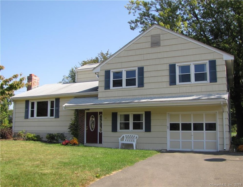Perfect location for this neighborhood 4 bed/2 bat