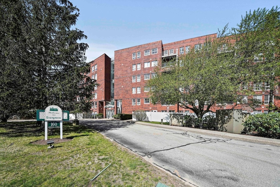 Hingham Woods unit 102, South Weymouth, MA 02190 - photo 1