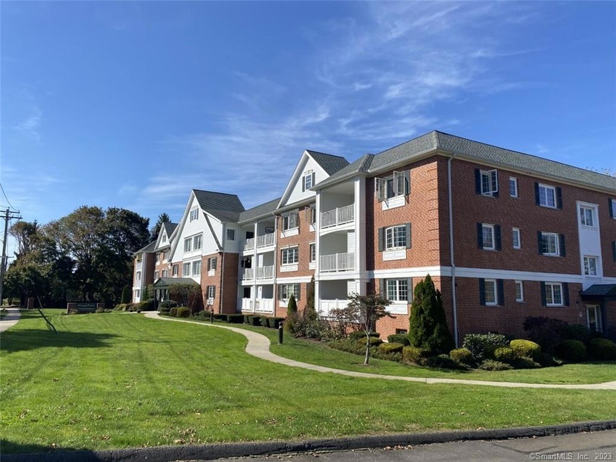 180 Melba St unit 210, Milford, CT 06460 - photo 1