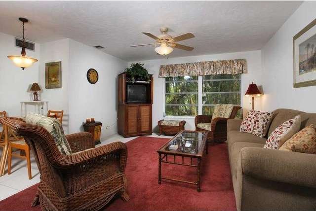 582 Broad Ave S unit 582, Naples, FL 34102 - photo 1