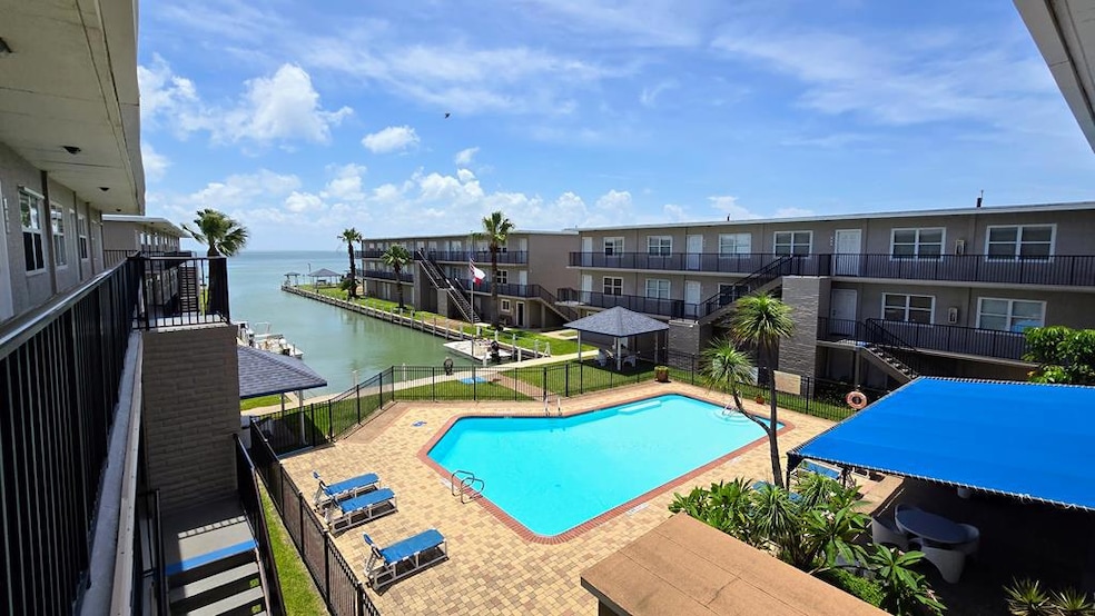 200 W Sunny Isle St, South Padre Island, TX 78597 - photo 1