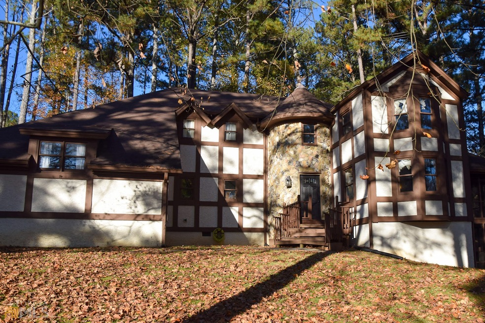 8442 Carlton Rd, Riverdale, GA 30296 - photo 1