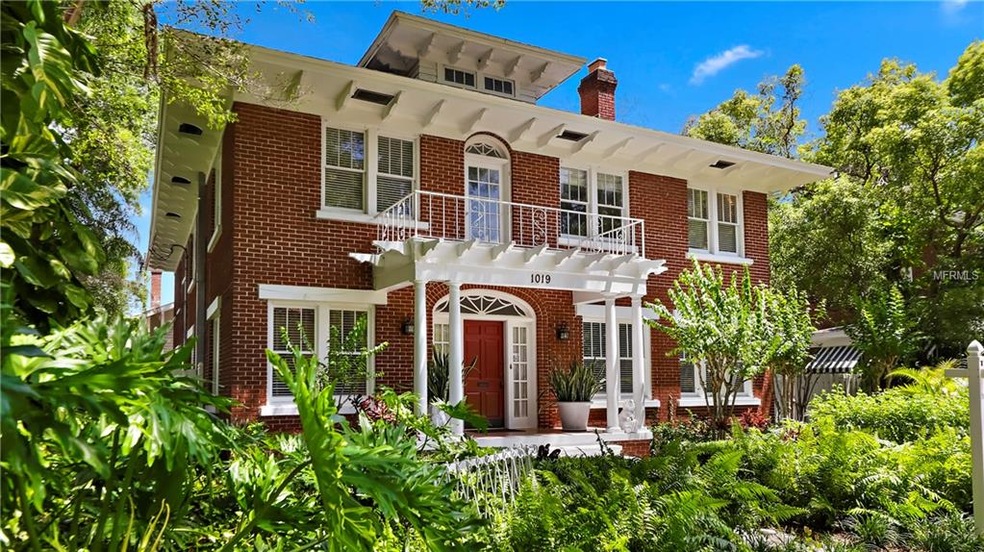 Imagine coming home to this every day!