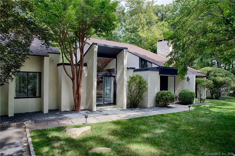 9 Hunting Ridge Rd, Stamford, CT 06903 - photo 1