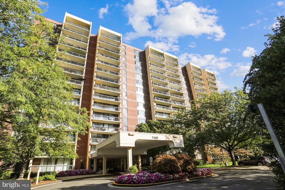 Chelsea Towers unit 509, Bethesda, MD 20817 - photo 1