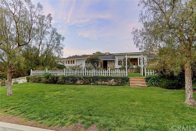 Great curb appeal!