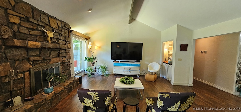 For Rent $2,500/month