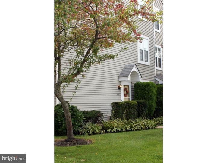 647 Yorkshire Ct unit F, Sewell, NJ 08080 - photo 1