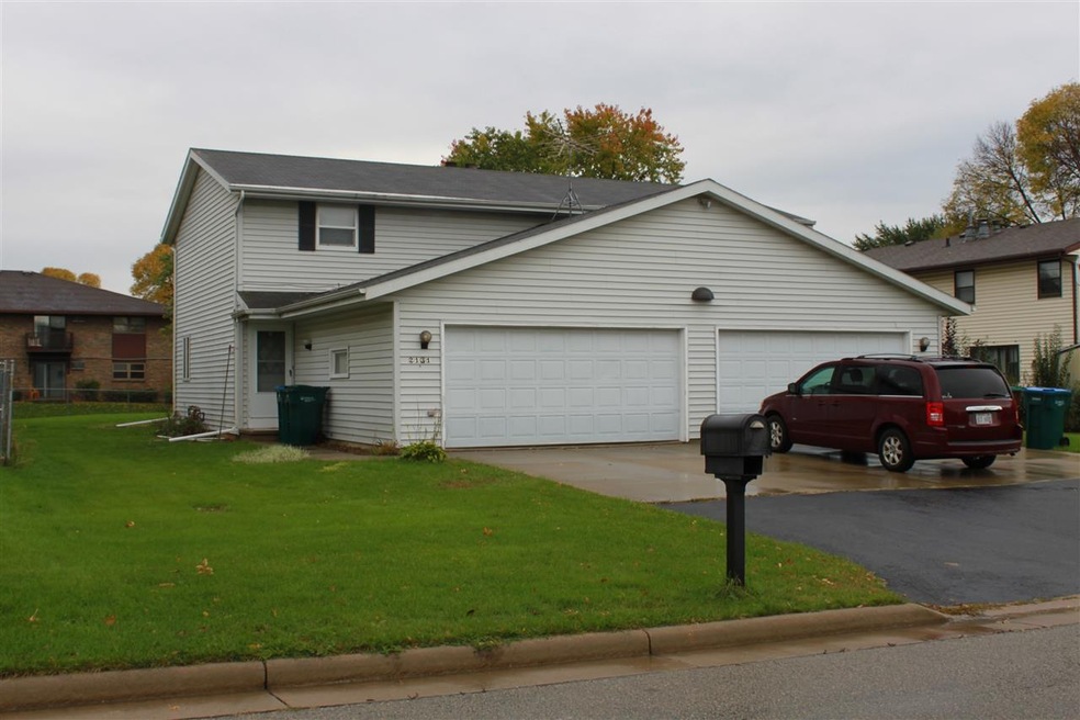 2131 W Jonathon Dr, Appleton, WI 54914 - photo 1
