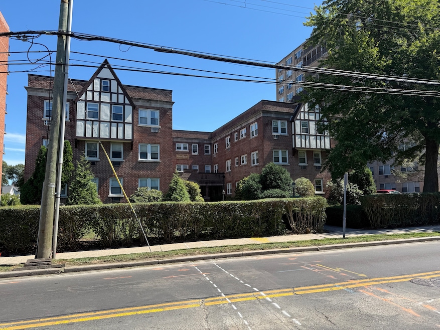 77 Glenbrook Rd unit 203, Stamford, CT 06902 - photo 1