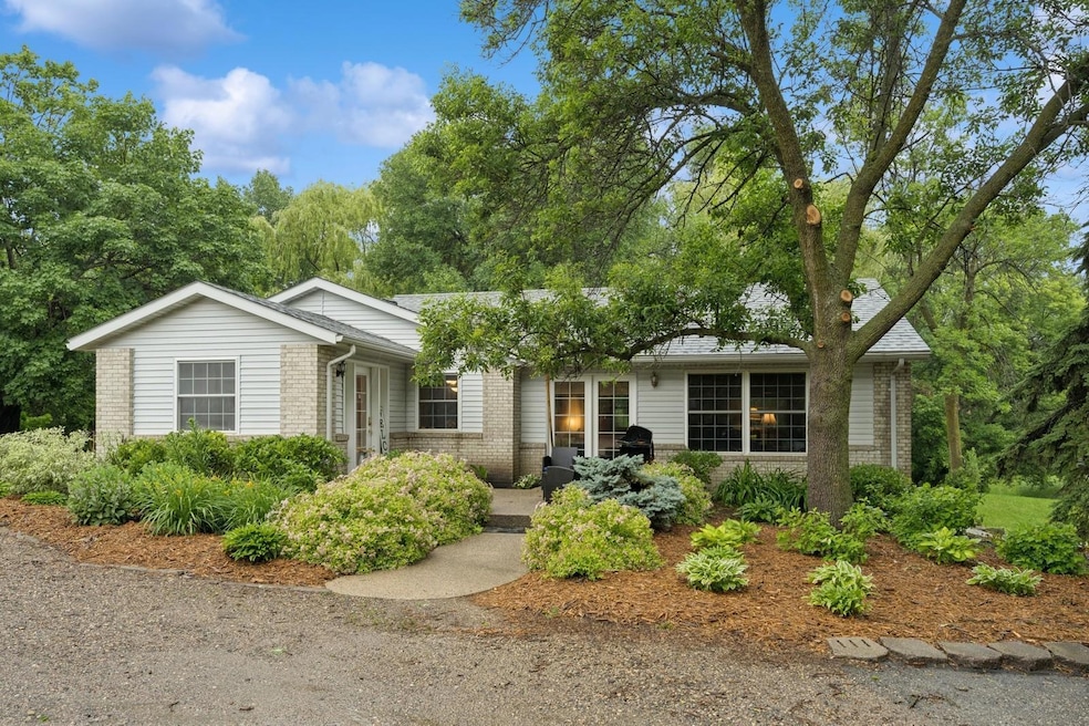 For Sale $429,900 • Co-Listing Agent