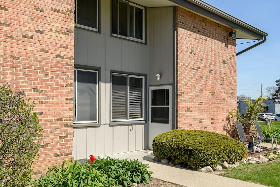 1432 Big Bend Rd Unit J