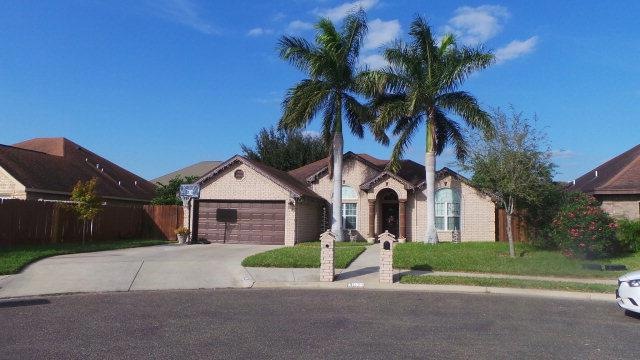 921 E Dorothy Cir, Pharr, TX 78577 - photo 1
