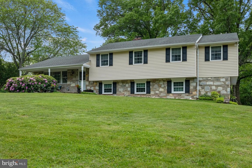 2938 Hickory Hill Rd, Norristown, PA 19403 - photo 1