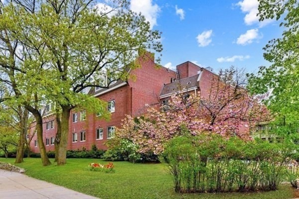 332 Jamaicaway unit 306, Jamaica Plain, MA 02130 - photo 1