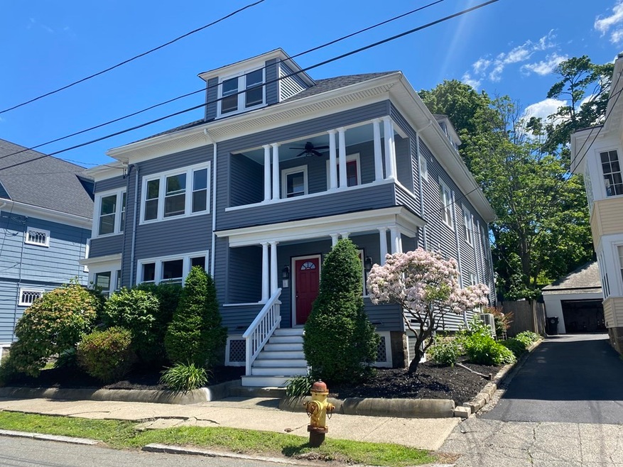 13 Roslyn St unit 3, Salem, MA 01970 - photo 1