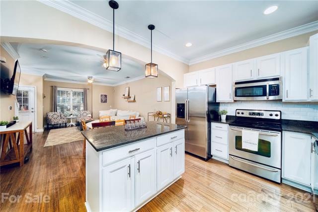 4142 Walker Rd, Charlotte, NC 28211 - photo 1