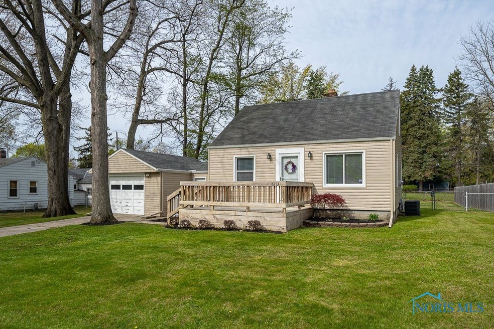 5213 Adella St, Toledo, OH 43613 - photo 1