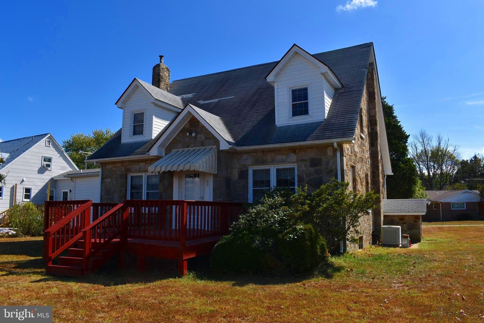 117 Riverview Cir, Colonial Beach, VA 22443 - photo 1