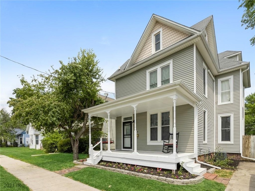 1107 27th St, Des Moines, IA 50311 - photo 1