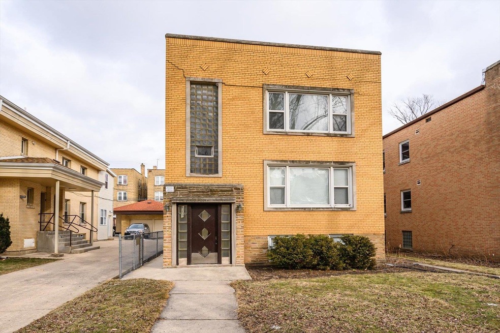 6207 N Sacramento Ave, Chicago, IL 60659 - photo 1