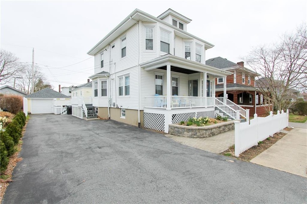 12 Canonicus Ave, Newport, RI 02840 - photo 1