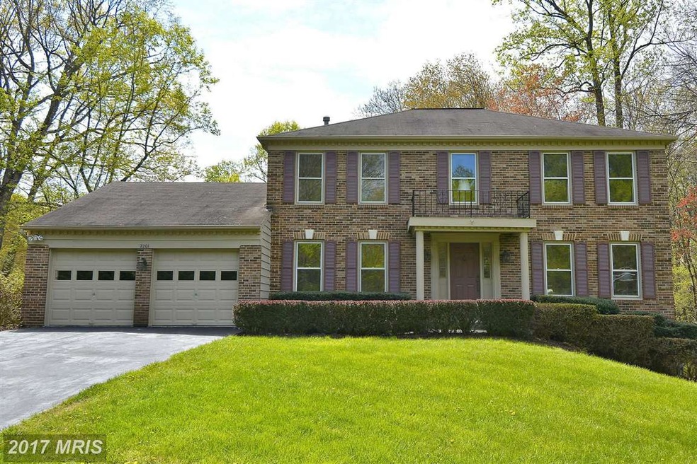 2201 Holly Spring Dr, Silver Spring, MD 20905 - photo 1