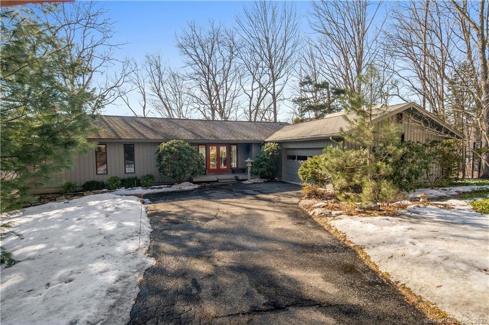 25 Chalburn Rd, Redding, CT 06896 - photo 1