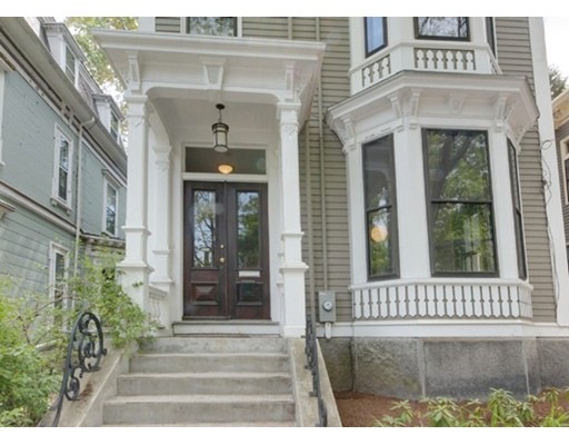 18 Bigelow St unit 1, Cambridge, MA 02139 - photo 1